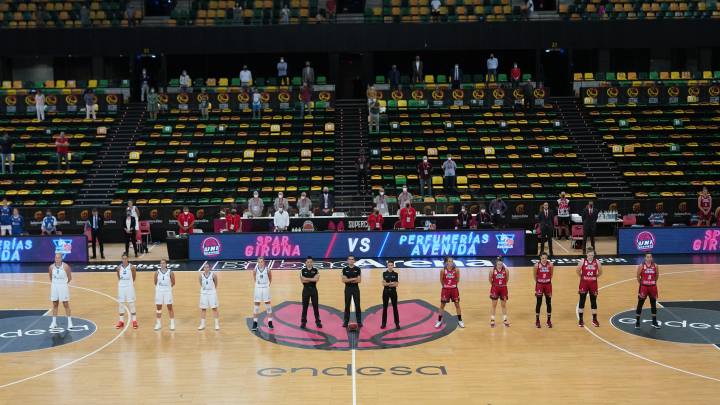 "Se nota que la gente tiene ganas de baloncesto femenino"