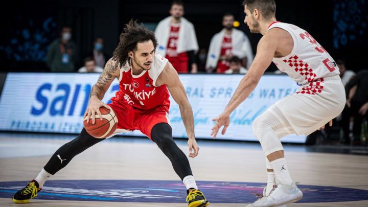 Shane Larkin ya es turco: debuta en las Ventanas ante Croacia