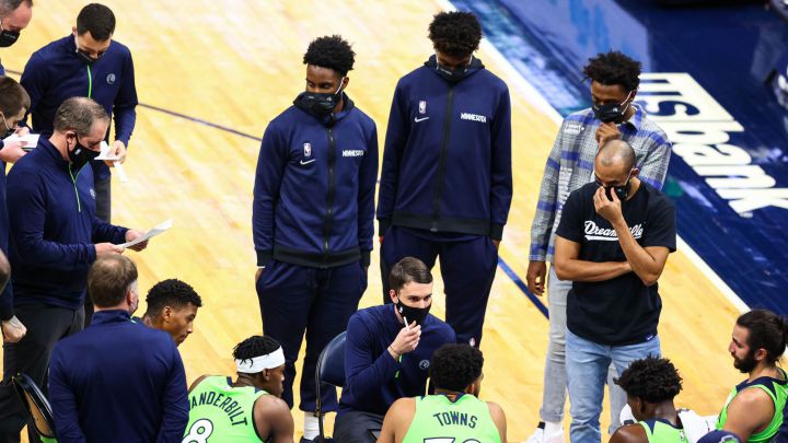 Los Suns vuelven a lo más alto, los Wolves se hunden y McCollum se desmelena