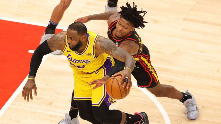 LeBron James, durante el partido de la NBA que ha enfrentadoa Atlanta Hawks y Los Angeles Lakers.