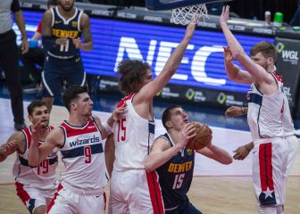 Bertans aniquila a los Nuggets