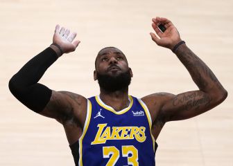 LeBron hits back at Ibra: