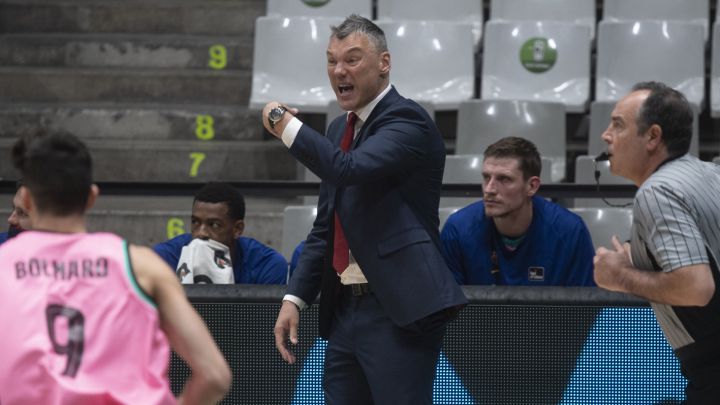 Sarunas Jasikevicius, entrenador del Barcelona, durante el partido contra el Joventut.
