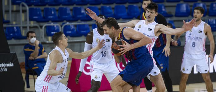 Vukcevic y Pau Gasol.