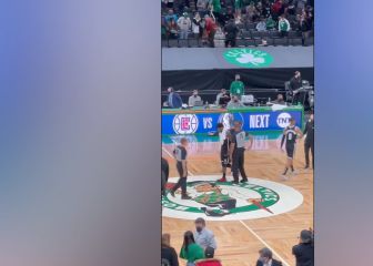 Los fans de los Celtics cargan contra Irving por este gesto