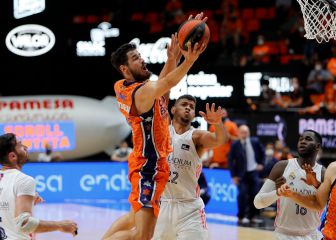 El Valencia corta la histórica racha del Madrid y vuelve a creer