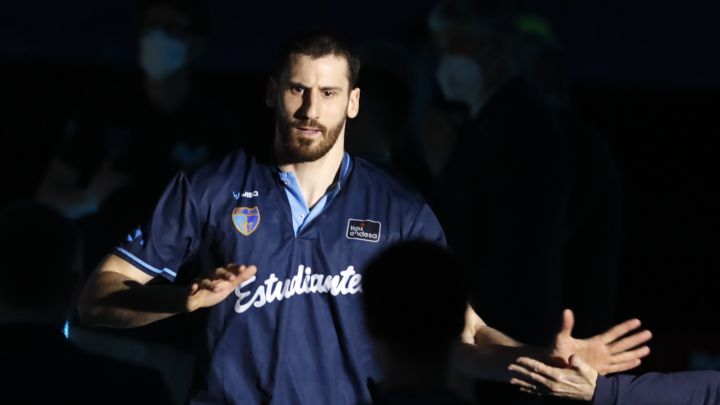 Nemanja Djurisic, antes de un partido con el Movistar Estudiantes.