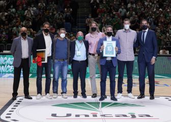 El Barça sufre para ganar en el día más grande de Carlos Cabezas