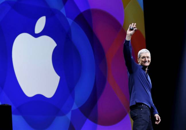 Tim Cook en una presentación de Apple