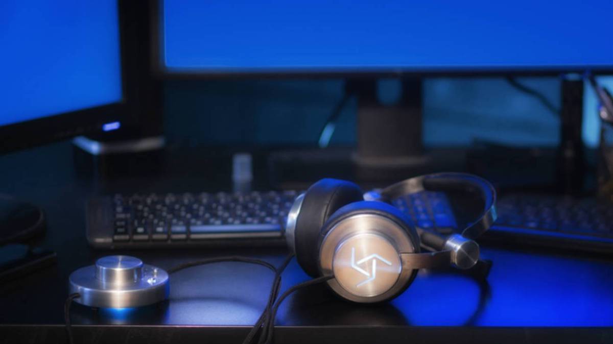 Booster One, maneja un videojuego con tu cabeza con estos auriculares