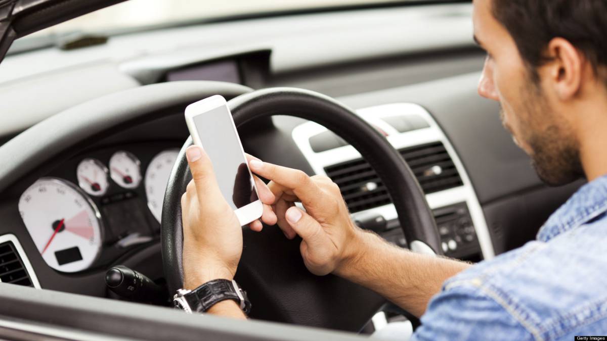 Bloquearte el móvil mientras conduces, una tecnología en desarrollo