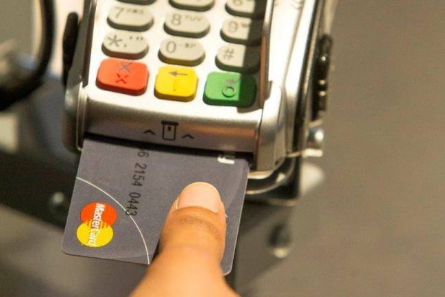 Tarjeta MasterCard con lector de huella