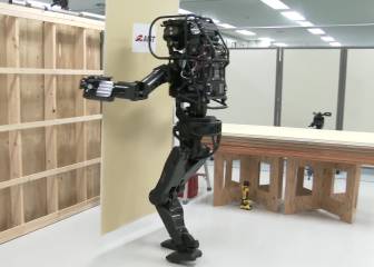 Mira cómo este robot instala sólo una pared