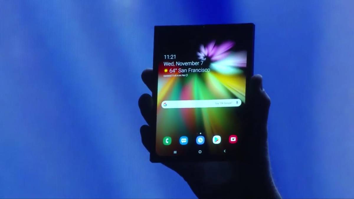 infinity flex display