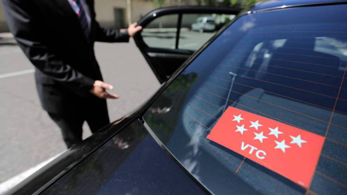 Madrid regulará las licencias de Uber y Cabify antes de mayo de 2019