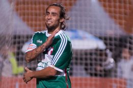 Valdivia es el extranjero con más victorias en Palmeiras