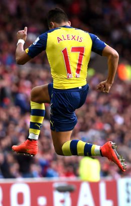 Capitán del Arsenal: "Alexis es uno de los mejores del torneo"