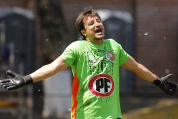 Peric se tiró con todo contra el Sifup y referentes de la Roja