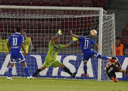 Un triunfo que pone fin a la pesadilla de la U en la Copa