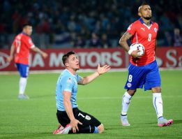 Chile 1x1: Isla, Vidal y Valdivia empujaron a La Roja a semis