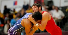 Cristóbal Torres suma bronce en la lucha lucha grecorromana