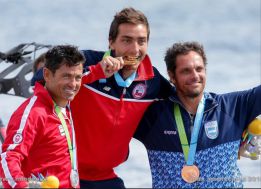 Felipe Miranda gana el quinto oro para Chile en esquí naútico