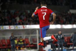 Alexis Sánchez quedó a un paso del podio de goleadores en Chile
