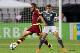 Venezuela cae ante Paraguay tras grave error de Vizcarrondo