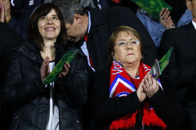 Michelle Bachelet apoyó a La Roja en el Estadio Nacional