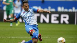 Hoffenheim de Vargas empata y sigue en zona de descenso