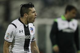 Colo Colo vence a Unión pero termina otra vez tambaleando