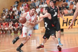 Los Leones y Valdivia celebran su clasificación a semifinales