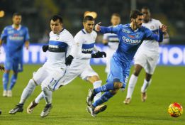 Inter de Medel corta la racha de Empoli y sigue líder en Italia