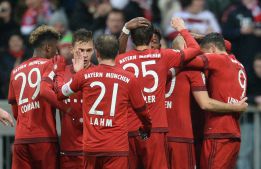 Bayern vence al Hoffenheim y Vidal celebra ante Vargas