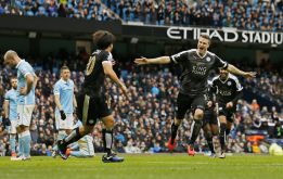 Leicester le da un duro golpe al City de Pellegrini y se aleja