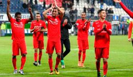 Felipe Gutiérrez destacó en goleada clave del Twente