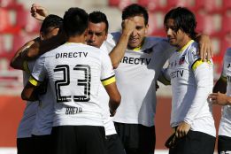 Colo Colo supera a La Calera y escala a la cima del Clausura