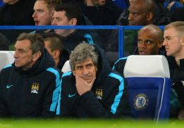 Pellegrini enfrenta las críticas y justifica su joven alineación