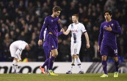 Tottenham goléo a Fiorentina de Fernández en la Europa League