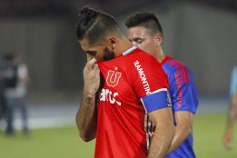 Johnny Herrera: "La U de Conce nos dio una cátedra de fútbol"