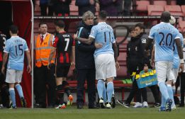 Manchester City golea y le da un respiro a Manuel Pellegrini