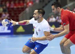 Chile cae ante Túnez en su debut y comienza a olvidarse de Río