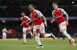 Alexis brilla y anota en Arsenal que recupera el tercer lugar