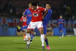 La U casi sentencia a Unión La Calera con un gol ilícito