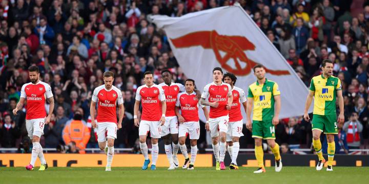 Arsenal vuelve a puestos de Champions tras victoria en casa