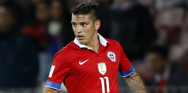Mark González reemplazará al lesionado Matías Fernández