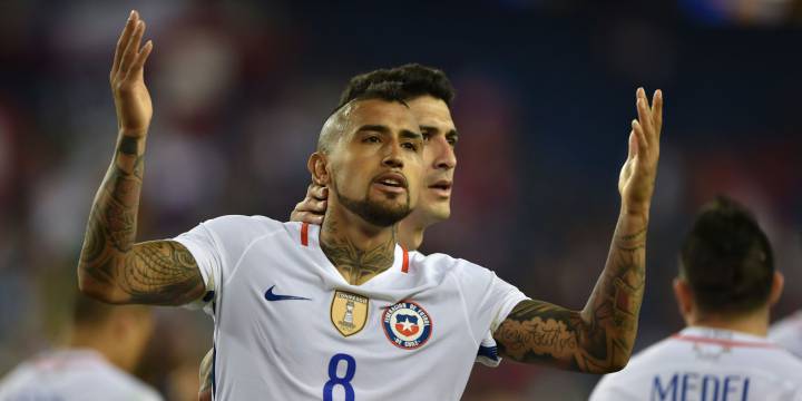 Arturo Vidal ya es el décimo goleador histórico de la Roja