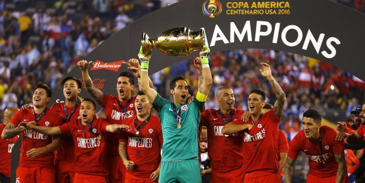 La década de la generación que cambió la historia del fútbol chileno