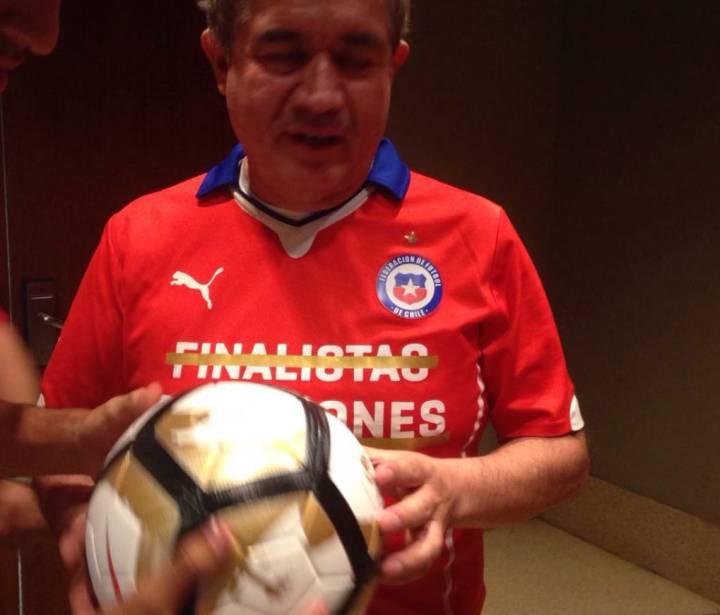 La historia del hincha que se quedó con la pelota de Messi