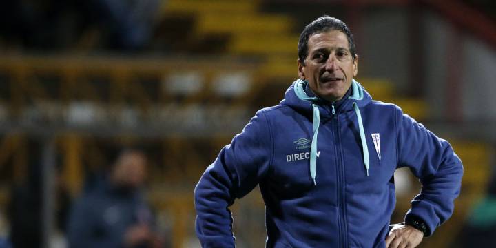 El enojo de Mario Salas tras la derrota de Universidad Católica